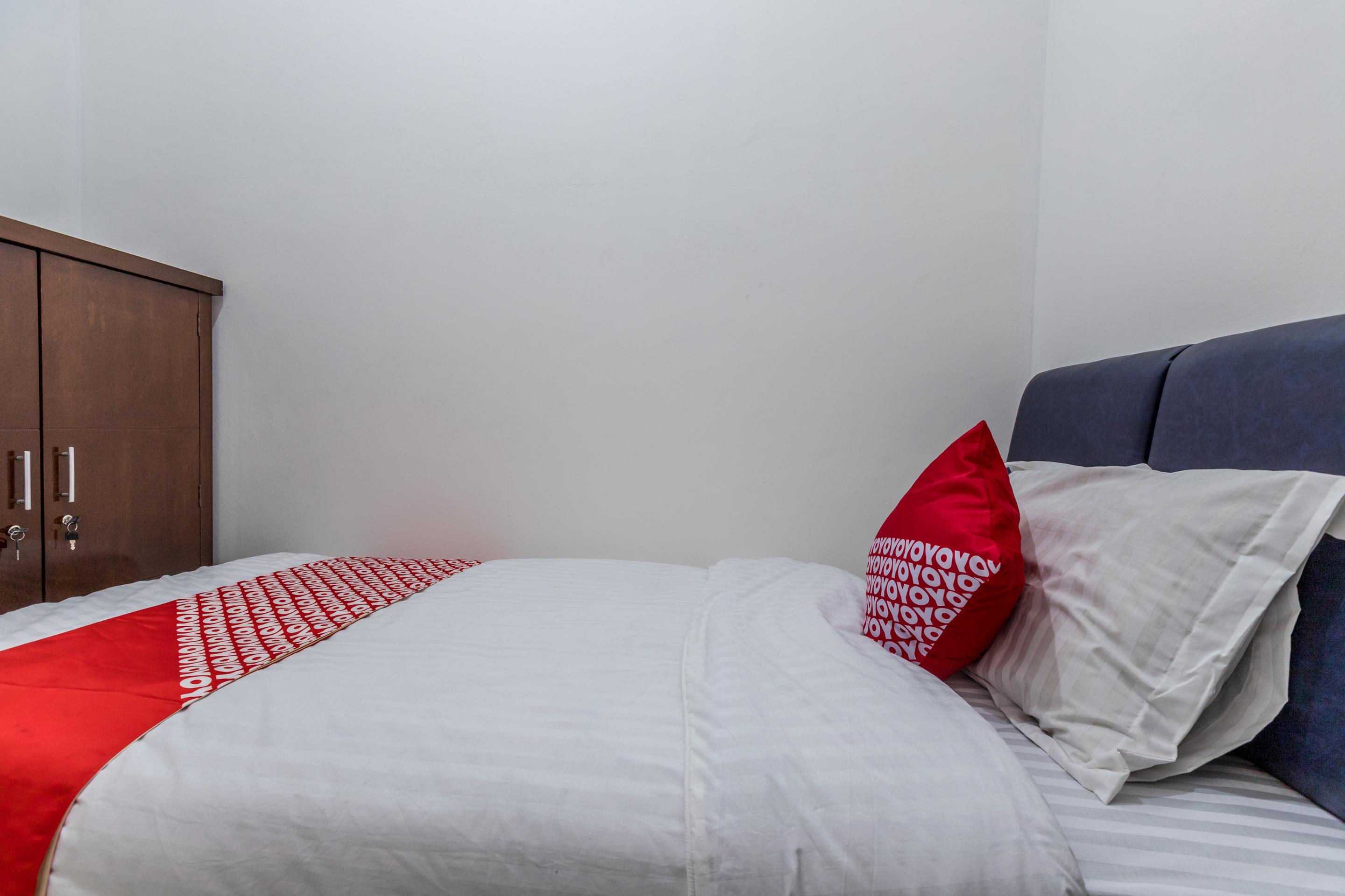Super Oyo 1487 Residence Khoe Джакарта Екстериор снимка