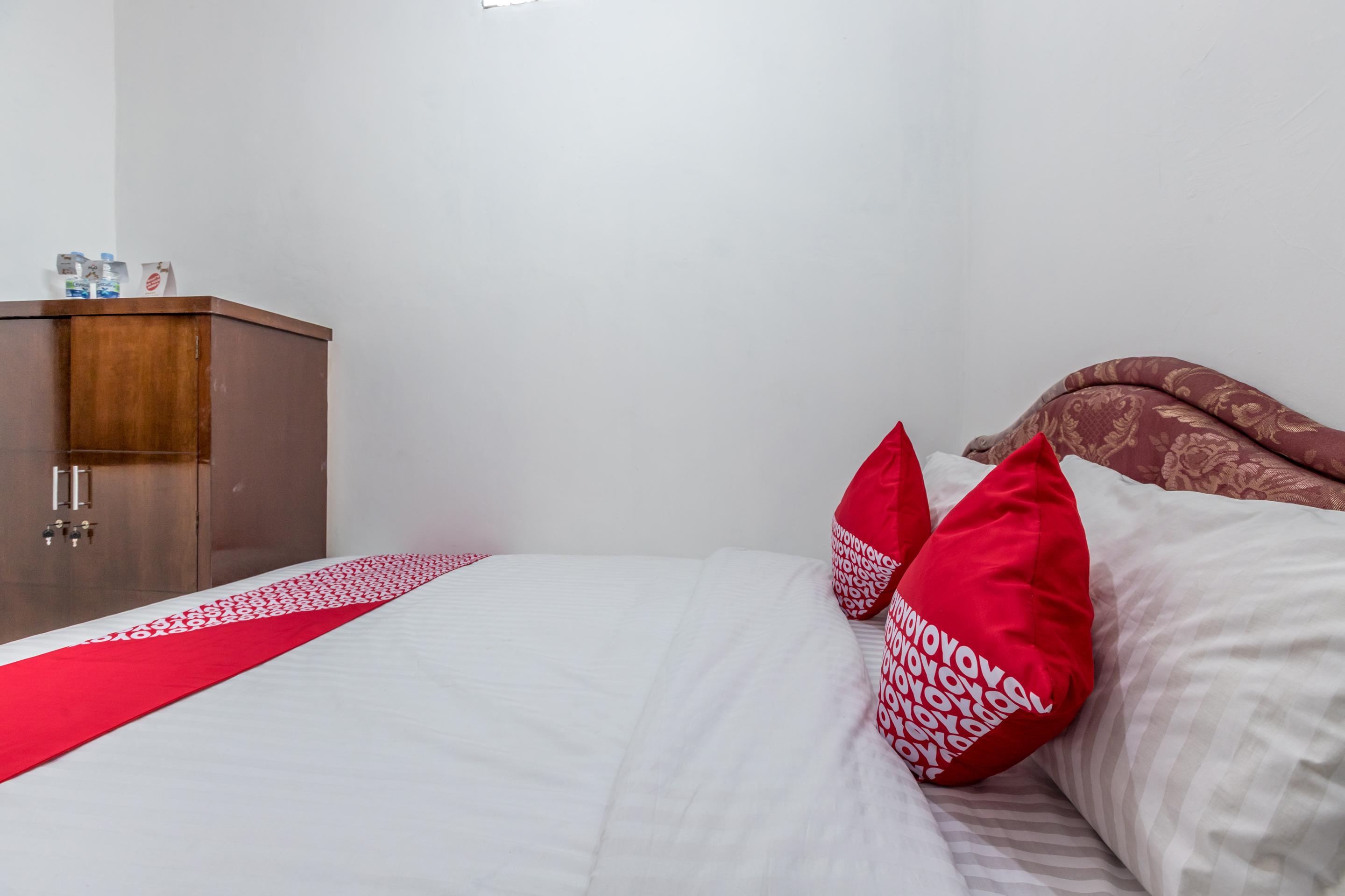 Super Oyo 1487 Residence Khoe Джакарта Екстериор снимка