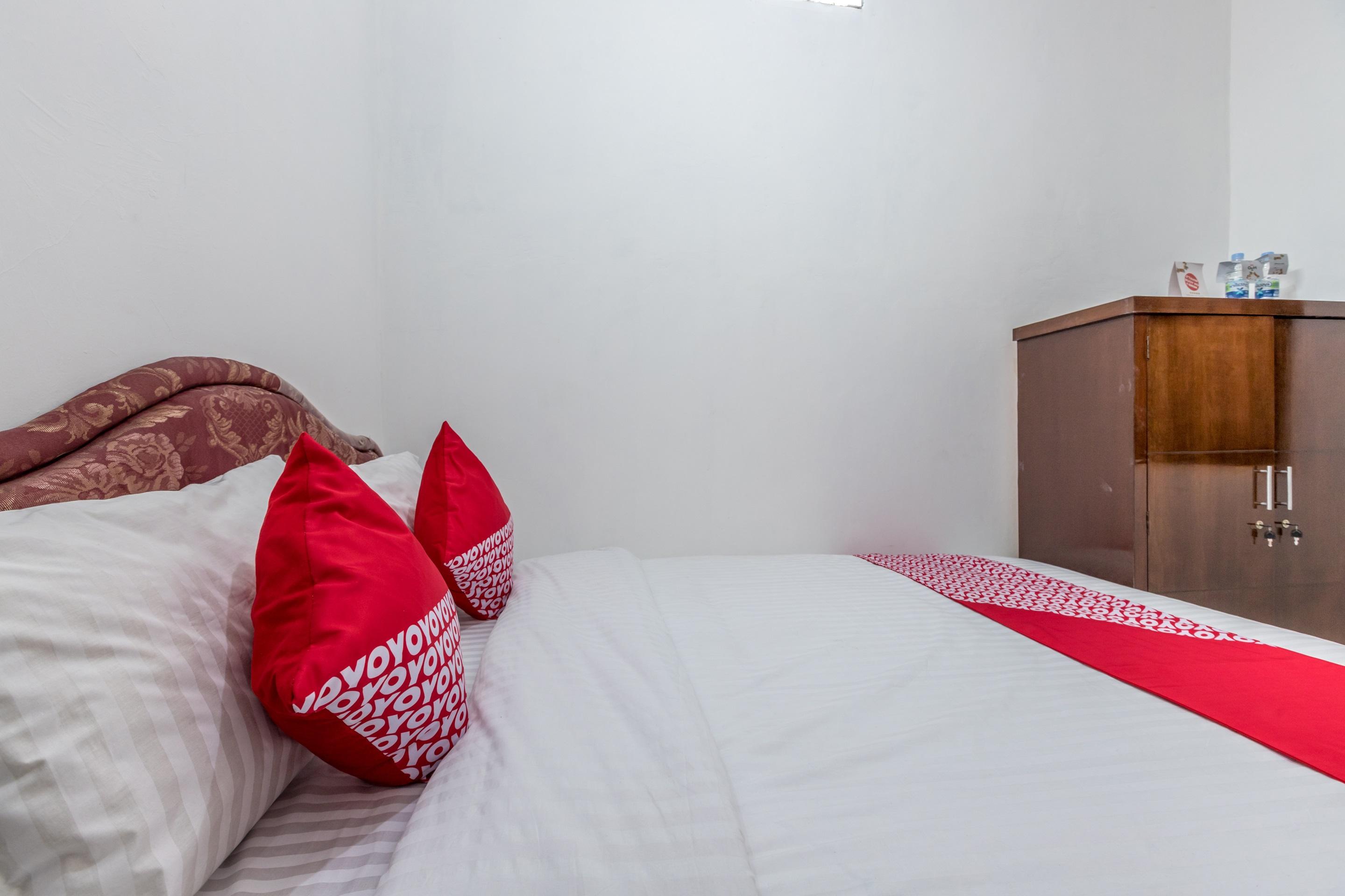 Super Oyo 1487 Residence Khoe Джакарта Екстериор снимка