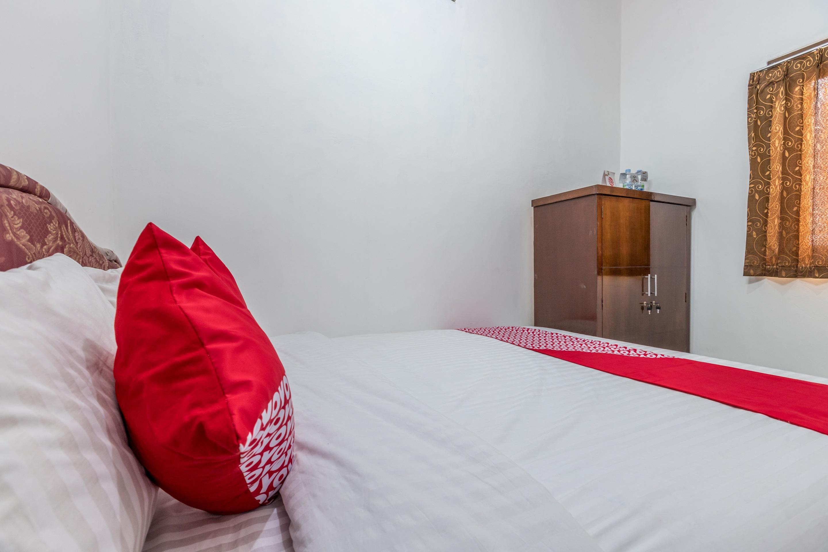 Super Oyo 1487 Residence Khoe Джакарта Екстериор снимка