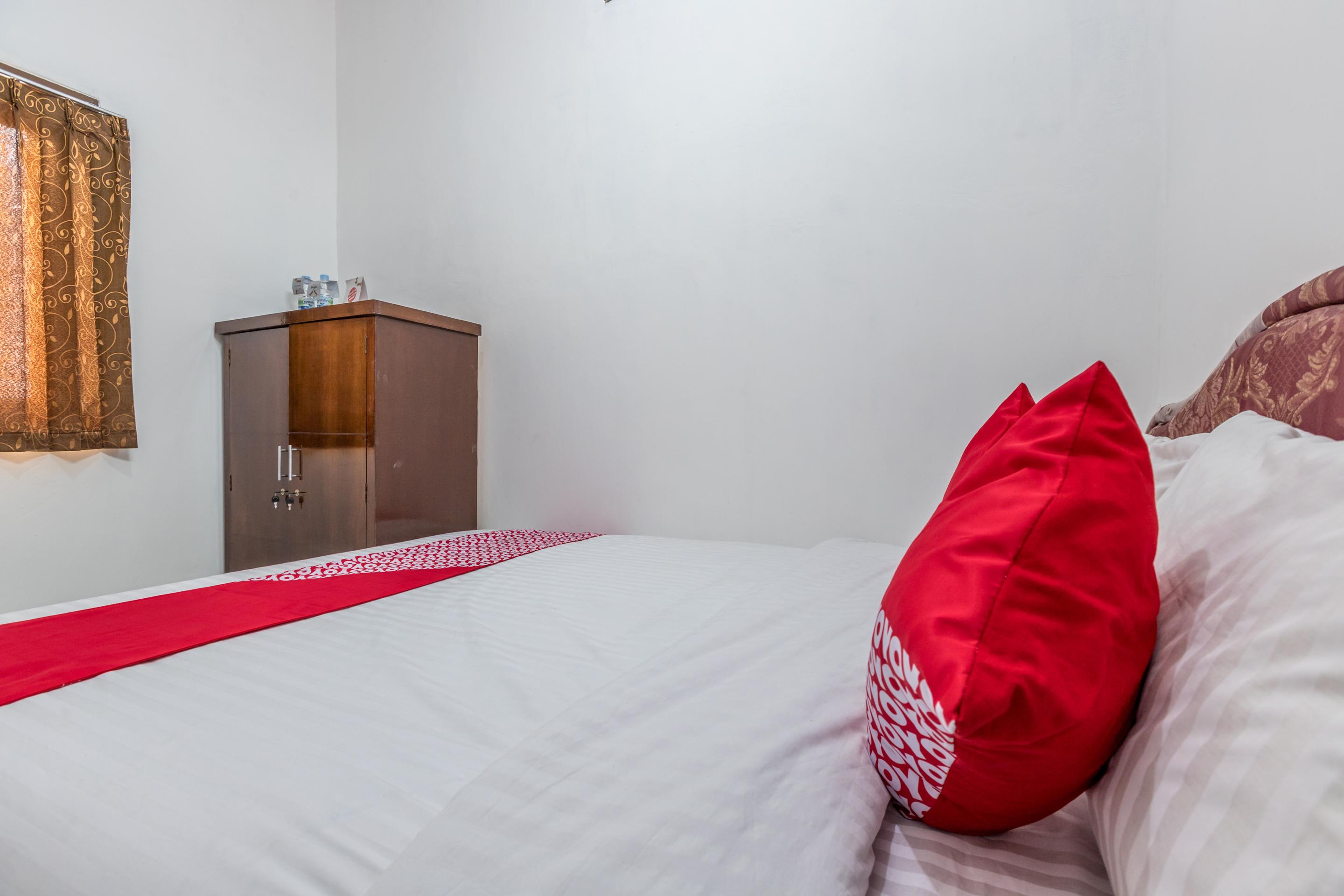 Super Oyo 1487 Residence Khoe Джакарта Екстериор снимка
