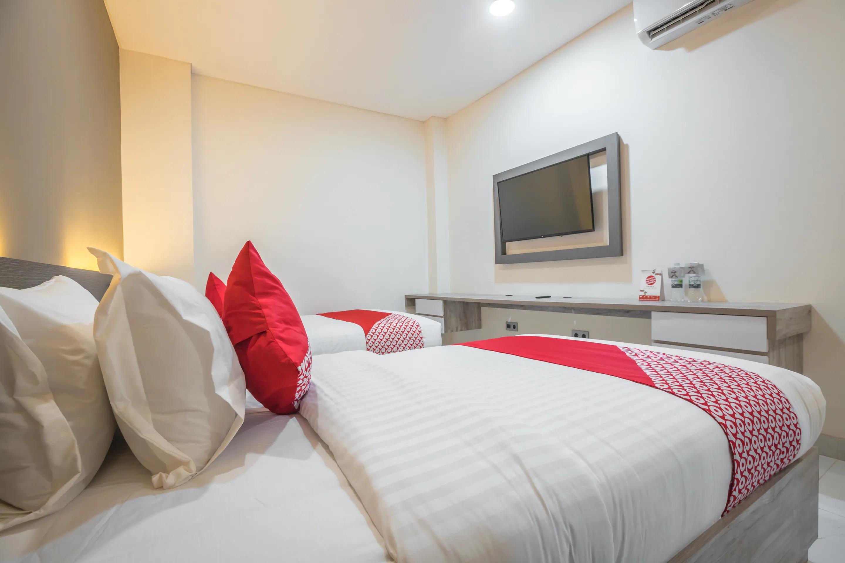 Super Oyo 1487 Residence Khoe Джакарта Екстериор снимка