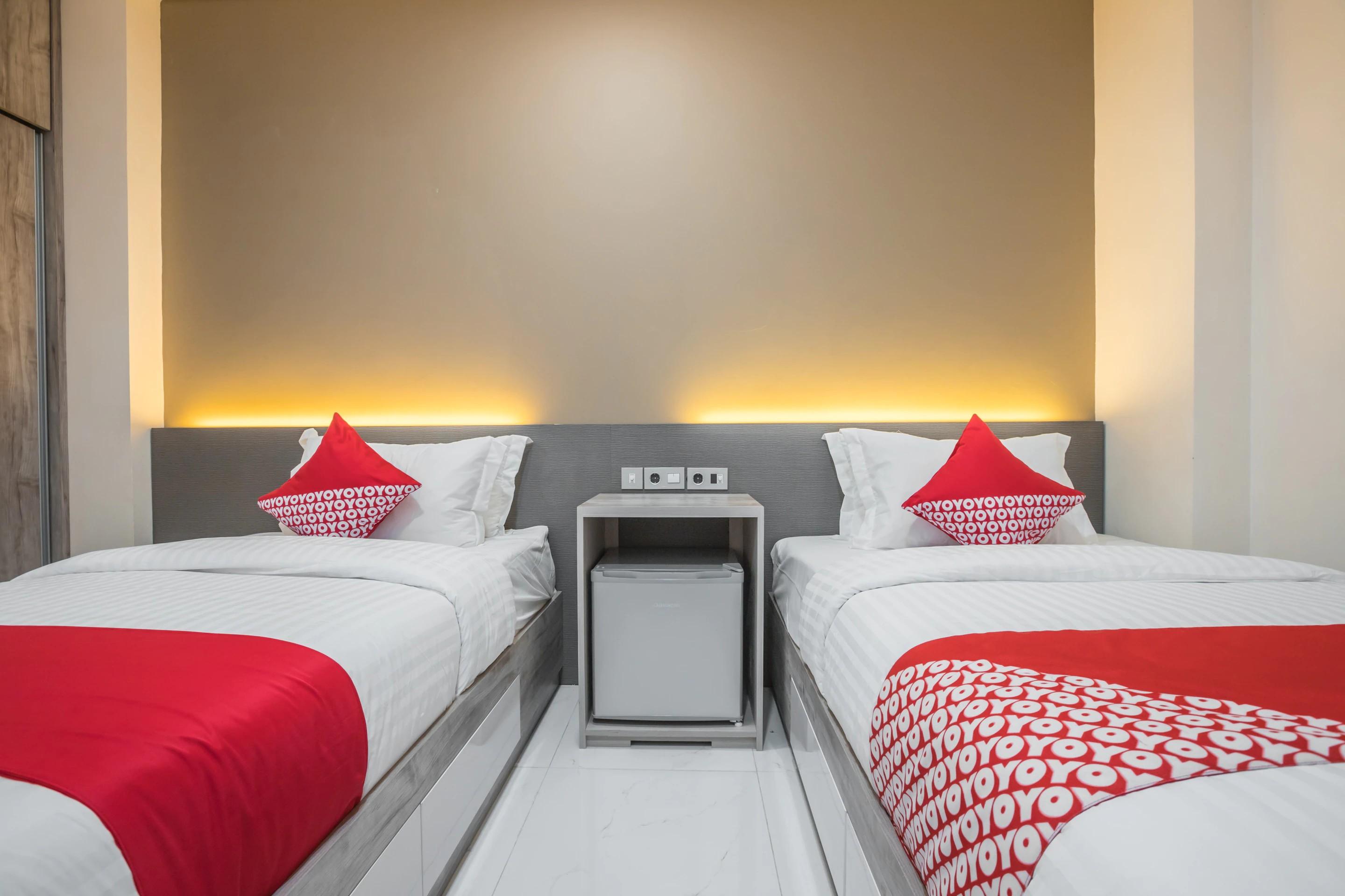 Super Oyo 1487 Residence Khoe Джакарта Екстериор снимка