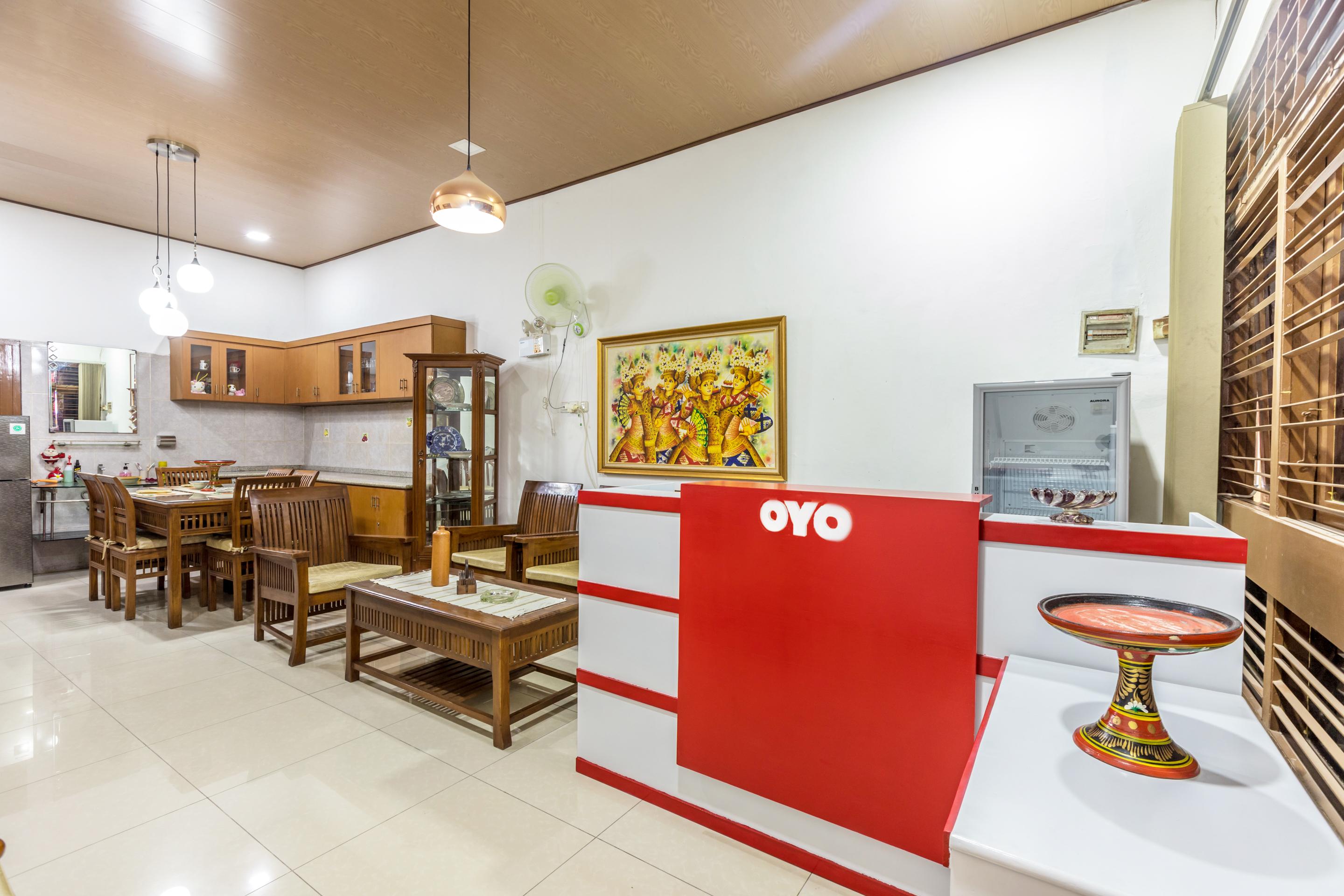 Super Oyo 1487 Residence Khoe Джакарта Екстериор снимка